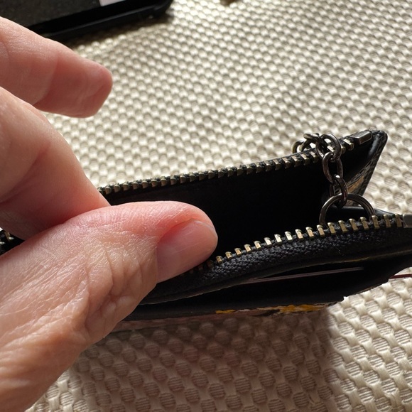 Coach Black and Yellow Floral Key Fob and Change holder. - Picture 5 of 9